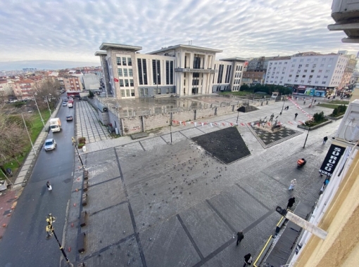 GOP KAYMAKAMLIK KARŞISI 70m2 1+1 OFİS & BÜRO 4.KAT VE ASANSÖRLÜ VE YANGIN MERDİVENLİ